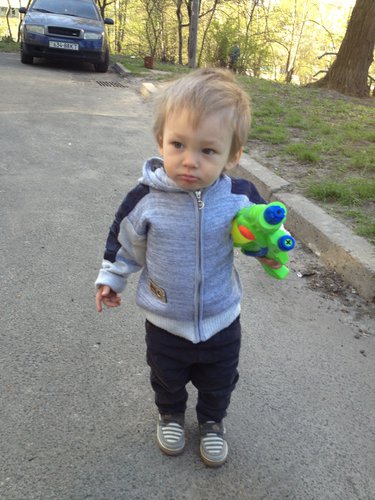 відповідь на питання "Тарас буде ділитися?"