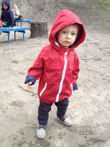 червоний шапк