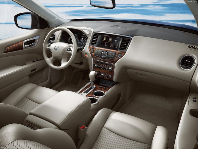 Nissan Pathfinder 2012