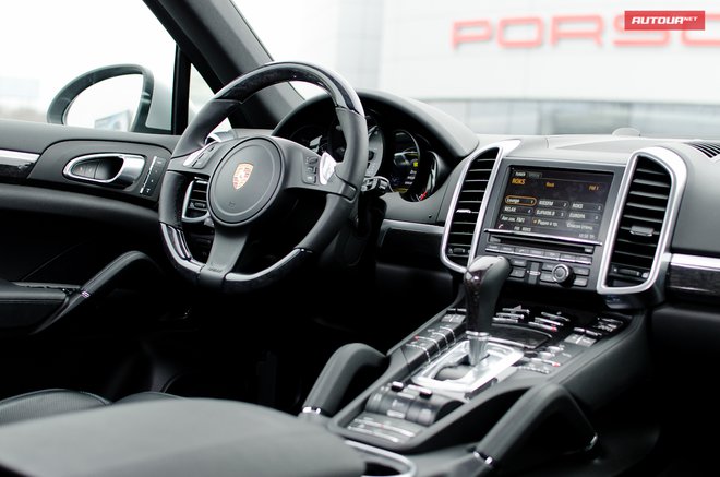 Porsche Cayenne S интерьер