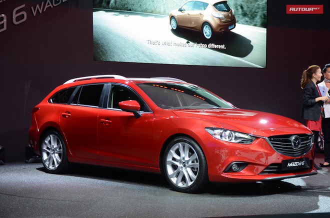 Mazda6 универсал живые фото