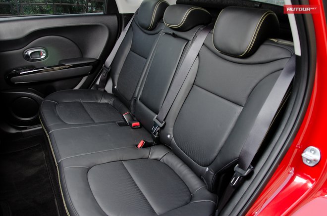 Новый KIA Soul интерьер задние сидения