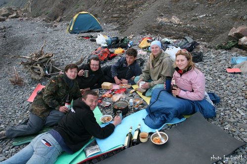 Финальный вечер у моря.
byaka, Рус, Мрис, Макс, Оля, Валя.