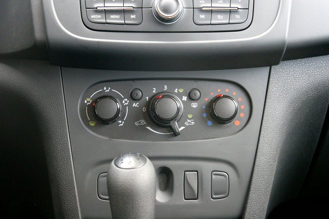 Renault Logan Interior