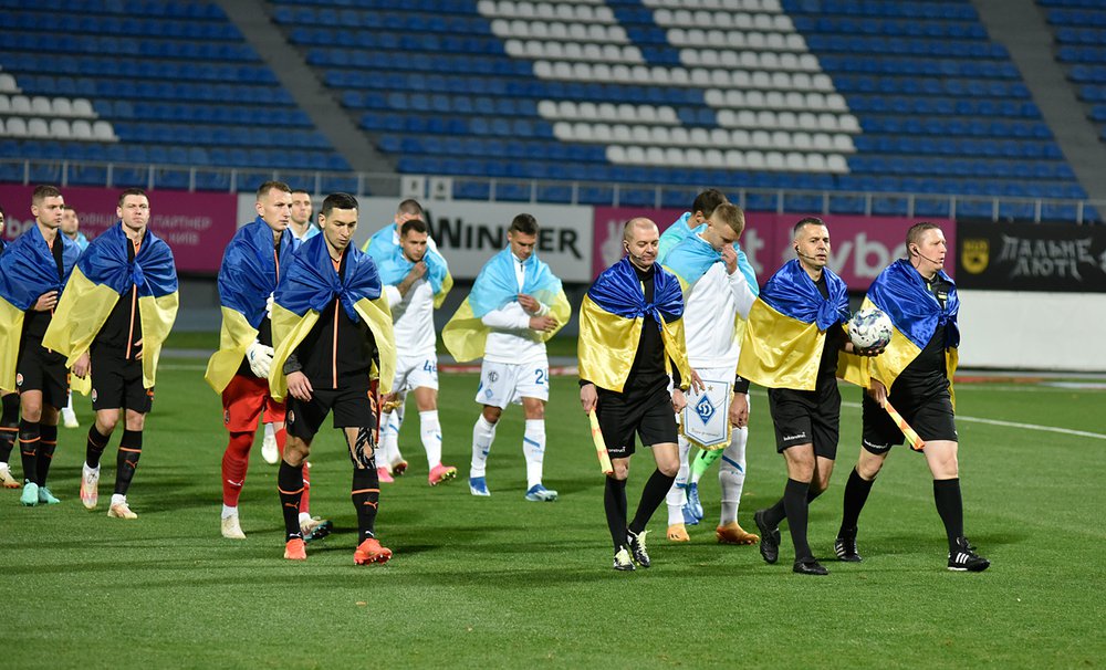 Steaua Bucharest Vs. Dynamo Kyiv Editorial Stock Photo - Image of national,  ball: 48006198